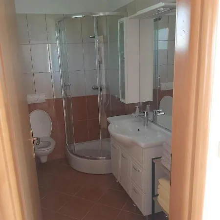 With Parking Space Kraj, Pasman - 22000 *