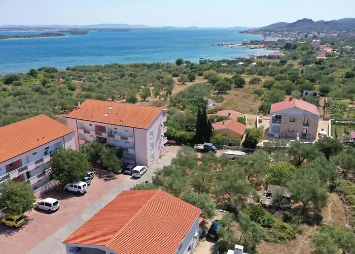 Апартаменты With Parking Space Kraj, Pasman - 22000 *